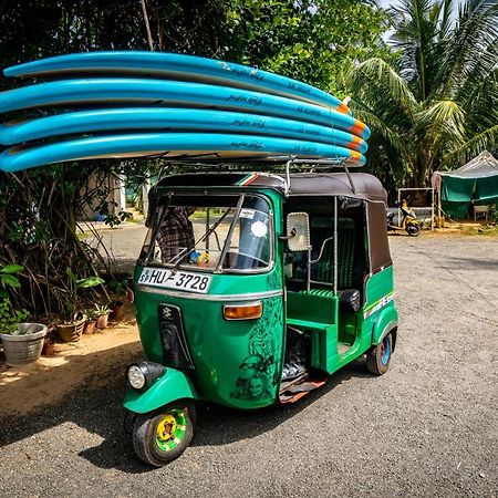 Dodanduwa Circus Lagoon Hideaway B&B 외부 사진