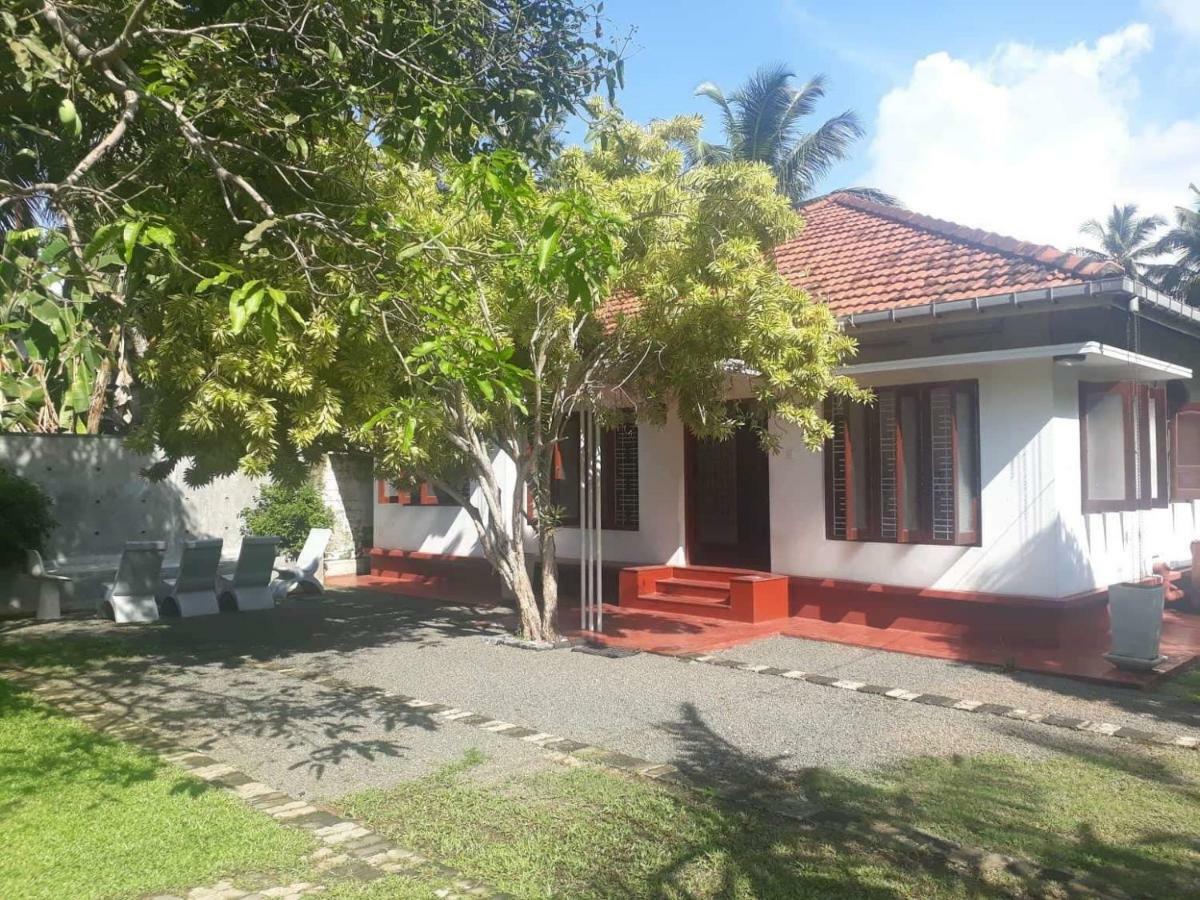 Dodanduwa Circus Lagoon Hideaway B&B 외부 사진