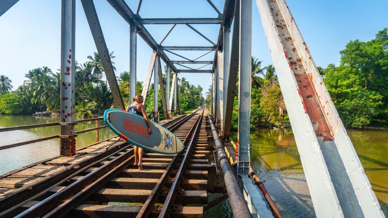 Dodanduwa Circus Lagoon Hideaway B&B 외부 사진