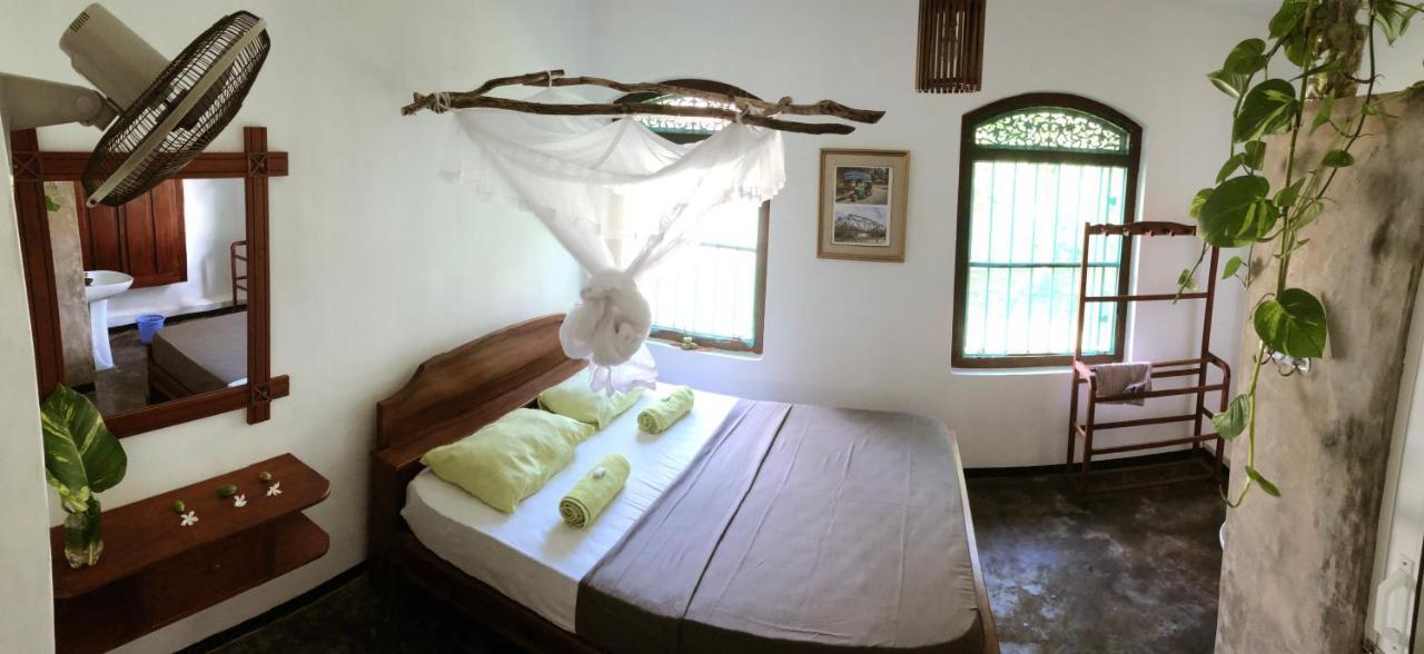 Dodanduwa Circus Lagoon Hideaway B&B 외부 사진