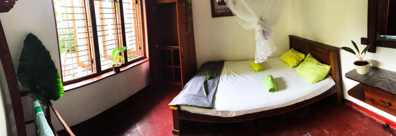 Dodanduwa Circus Lagoon Hideaway B&B 외부 사진