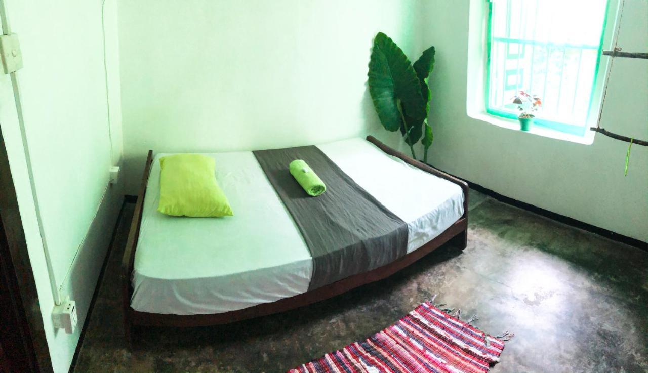 Dodanduwa Circus Lagoon Hideaway B&B 외부 사진